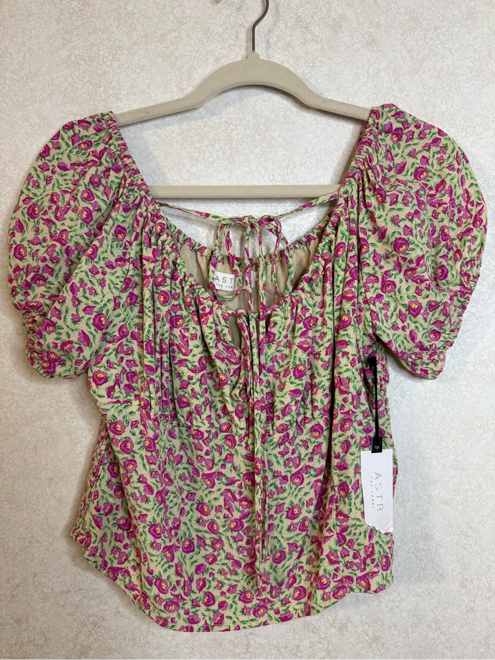 Astr Green Floral Puff Sleeve Peasant Top with Pink Blooms